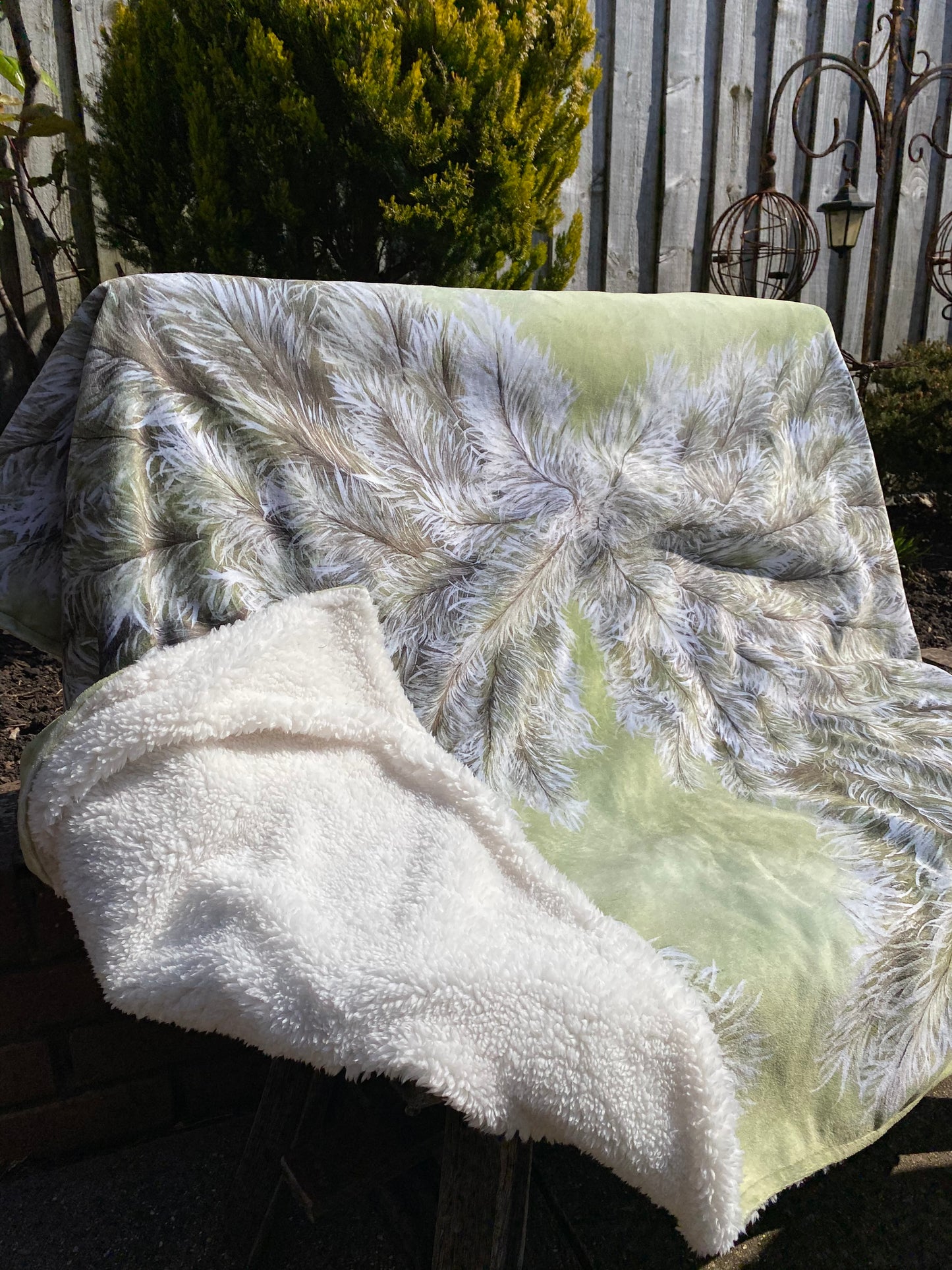Throws & Blankets