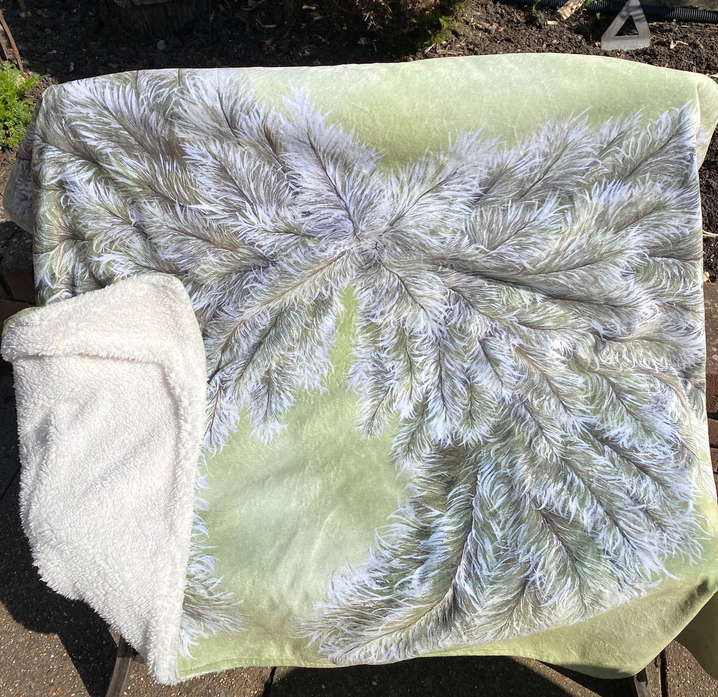 Throws & Blankets